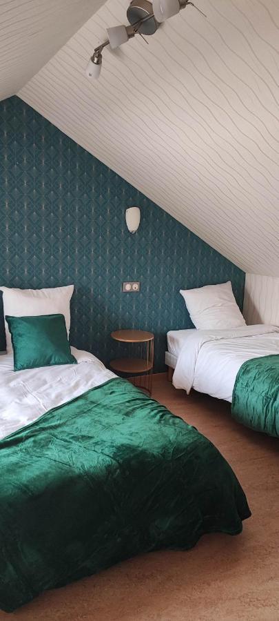 Hotel La Madeleine à Saint-Benoît-sur-Loire Extérieur photo